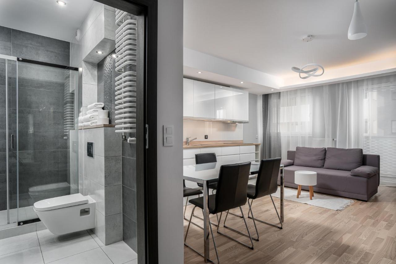 Rentplanet - Apartamenty Atal Tower Breslávia Exterior foto