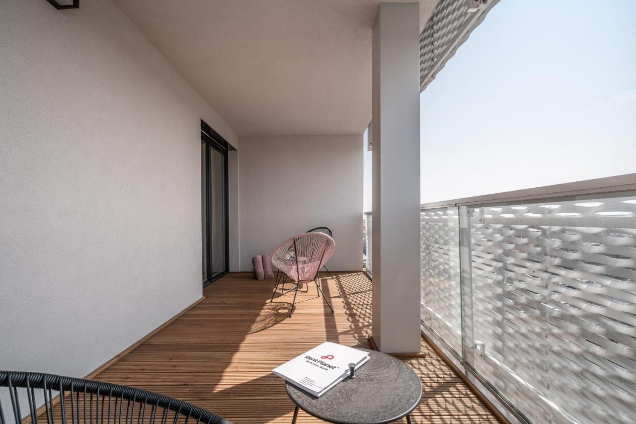 Rentplanet - Apartamenty Atal Tower Breslávia Exterior foto