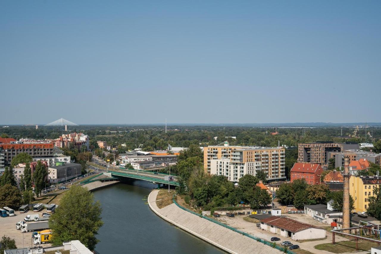 Rentplanet - Apartamenty Atal Tower Breslávia Exterior foto